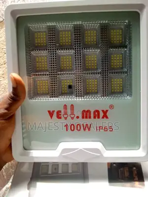 100w Solar Flood Veiimax All in One Solar Street Light