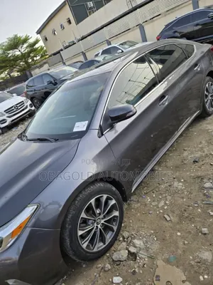 Toyota Avalon XLE FWDSedan (3.6L 6cyl 6A) 2016 Gray