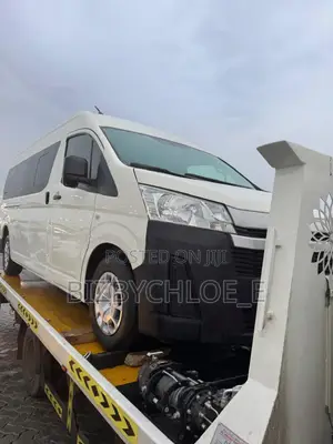 Toyota HiAce 2010 White
