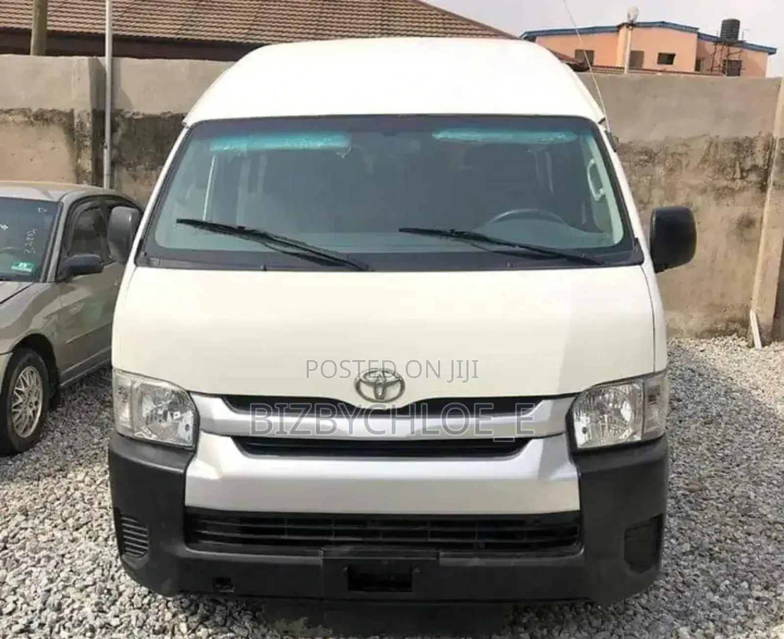 Toyota HiAce 2010 White