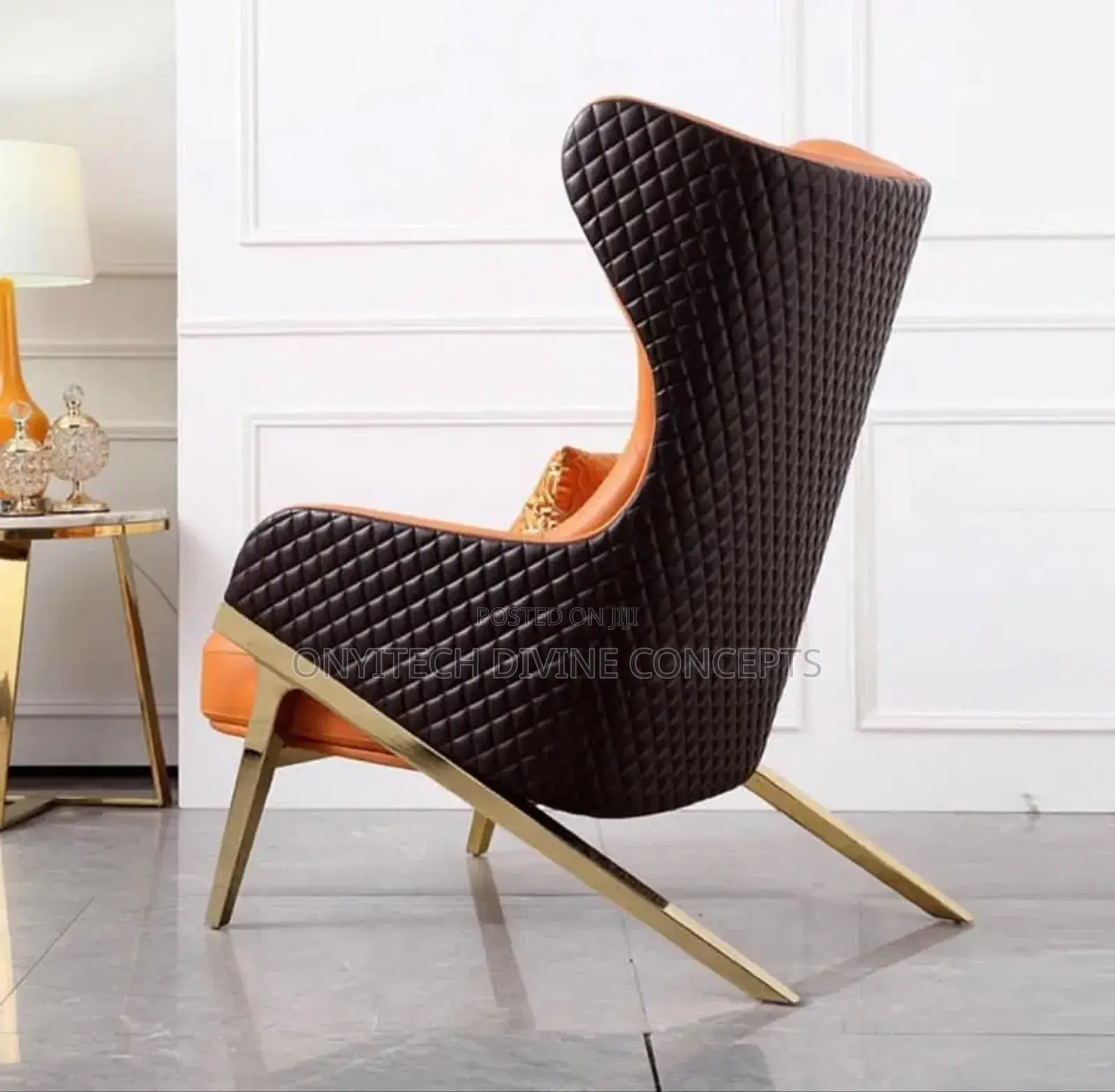 Luxury Lounge Single Sofa