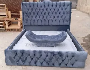 6 X 6 Upholstery Bottom Bed With Footrest