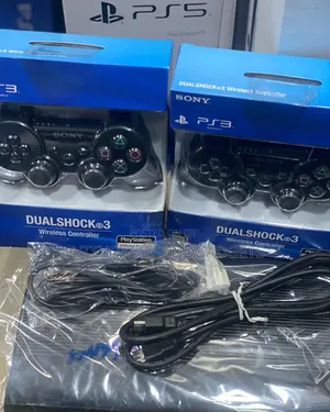 Ps 3 Super Slim With Games and 2 Pads