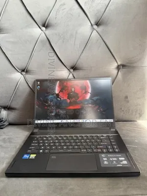 Laptop MSI GS66 Stealth 10UG 32GB Intel Core i7 SSD 1T