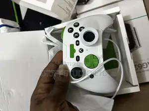 Riot PWR iPhone and iPad Game Controller