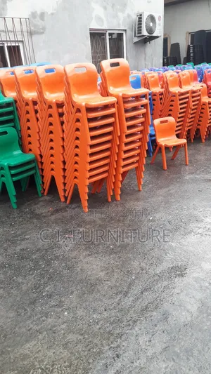 Good Four Legs Plastic Chair for People's Favourite