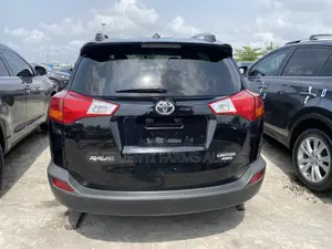 Toyota RAV4 Limited 4dr SUV AWD (2.5L 4cyl 6A) 2014 Black