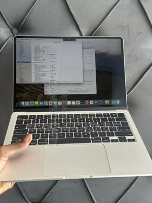 Laptop Apple MacBook Air 2022 M2 8GB Apple M2 SSD 256GB