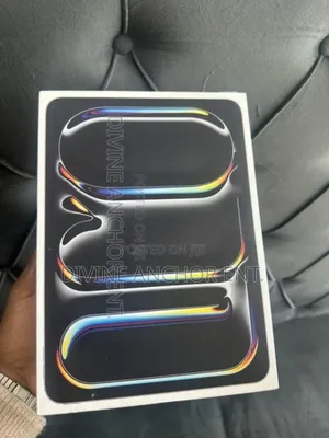 New Apple iPad Pro 11 (2024) 256 GB Silver