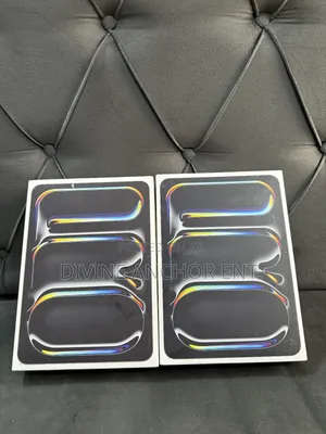 New Apple iPad Pro 13 (2024) 256 GB Silver