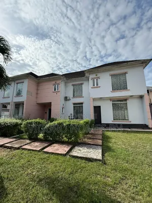 5bdrm House in Chinda, Port-Harcourt for sale