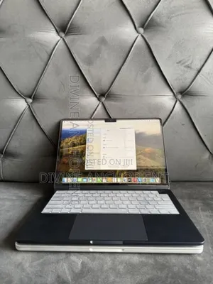 Laptop Apple MacBook Air 2022 M2 8GB Apple M2 SSD 256GB