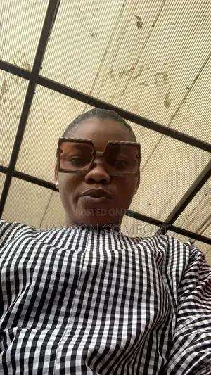 Female Clothing Fashion Designer