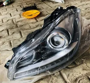 2013 Mercedes C300 Headlight