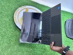 New Laptop Dell 16GB Intel Core I7 SSD 512GB