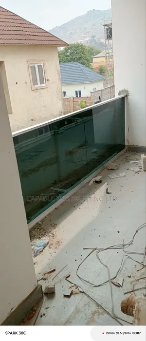 Glass Balcony Handrail
