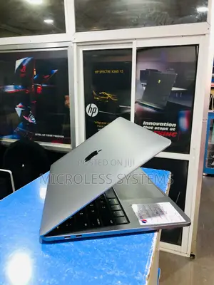 Laptop Apple MacBook Pro 2020 8GB Intel Core I5 SSD 256GB