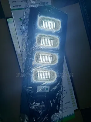 300w Solar All In One Street Light