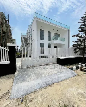 5bdrm Duplex in Osapa london for sale