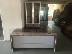 Executive 1.8m. Office Table
