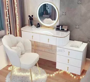 Beautiful Mirror Console