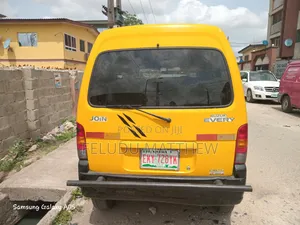 Suzuki Every 2005 Yellow