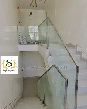Tampered Plain Glass With Spigot Base and Stainless Top Tm