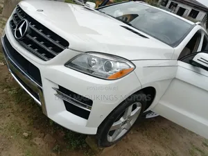 Mercedes-Benz GLK-Class Base GLK 350 4dr 4x2 (3.5L 6cyl 7A) 2015 White