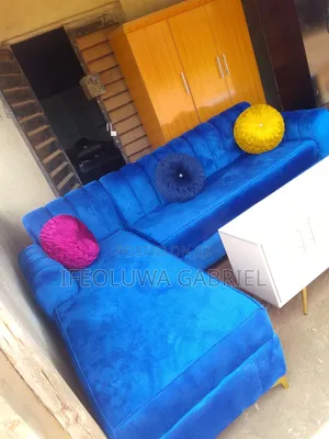 6 Setters L Shaped Sofa
