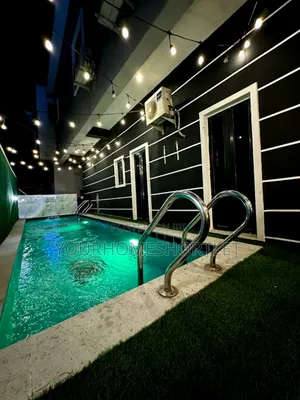 4 Bedroom With Pool Self Compound That Allows Party