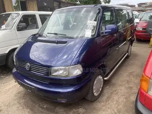 Volkswagen Transporter 2004 Blue