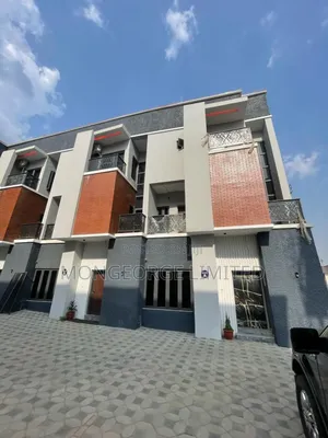 4bdrm Townhouse/Terrace in Jahi for sale