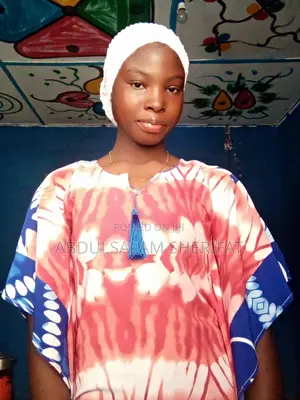 Female Fashion Designer (STYLIST