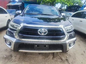 Toyota Hilux 2019 Blue