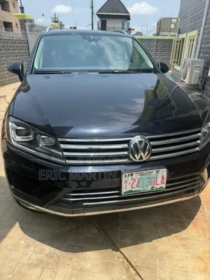 Volkswagen Touareg 2016 Blue