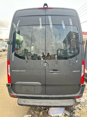 Benze Sprinter Bus 2017 W906 Back Glass Installed Perfectly