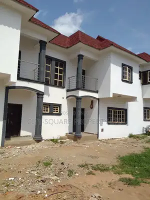 4bdrm Townhouse/Terrace in Liberty Estate, Lugbe District for Sale