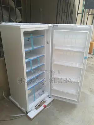 Stylish Lg Gn-304sqgt Freezer In White Finish