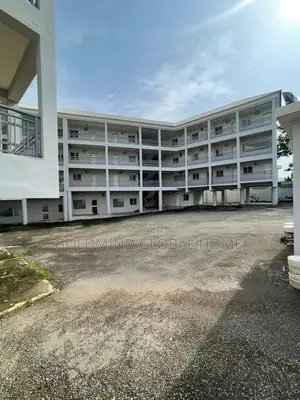 Lovely Built Fully Serviced 40sqm Shop Space