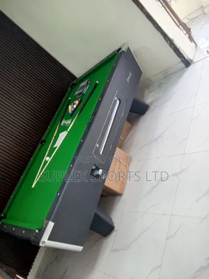 Foreign British Marble Coin Operated Snooker