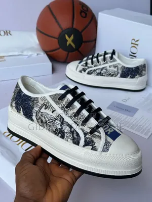 Walk "N" Dior Sneakers