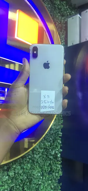 Apple iPhone XS 256 GB White