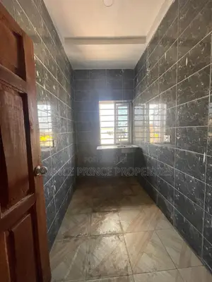Furnished 2bdrm Block of Flats in Surulere for rent