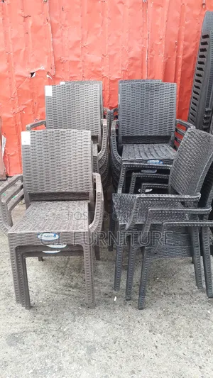 Good Four Legs Plastic Chair for People's Favourite