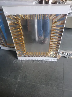 Royal Square Mirror