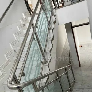 Stainless Railing Excellence With Glass