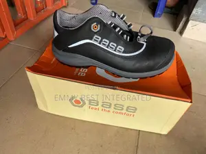 Base Safety Shoe