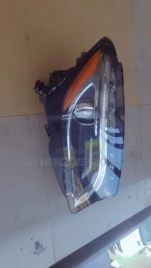 Mercedes-Benz Gla Double Charger Headlight