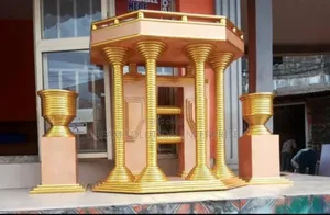 Quality Altar With Two Flower Vase