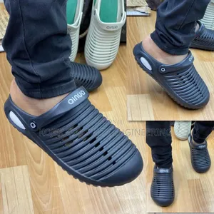 Qinuo Crocs Slides